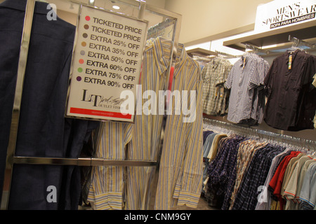 Miami Florida, Sweetwater, Dolphin Mall, Lord & Taylor Outlet Store, Vitrine Verkauf, Luxus, Herren, Hemdträger, Schild, Rabatte, Sonderangebot, FL12031163 Stockfoto