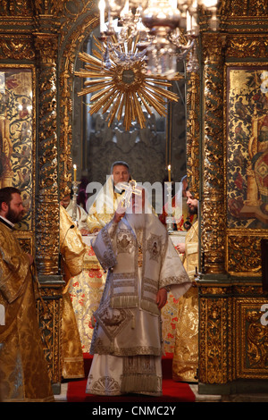 Sonntagsmesse von ökumenischen Patriarchen Bartholomäus in griechisch-orthodoxe St.-Georgs Kirche gefeiert. Istanbul, Türkei, Europa Stockfoto