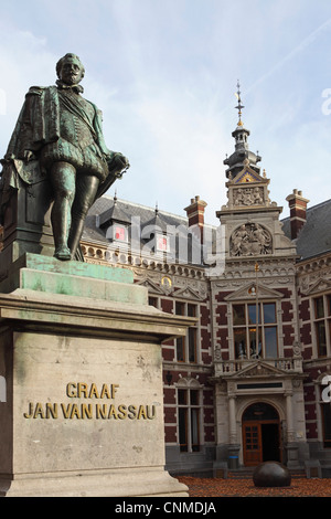 Statue von Graf (Graaf) Jan van Nassau, 1536, 1606, an der Domplein, Utrecht, Provinz Utrecht, Niederlande, Europa Stockfoto