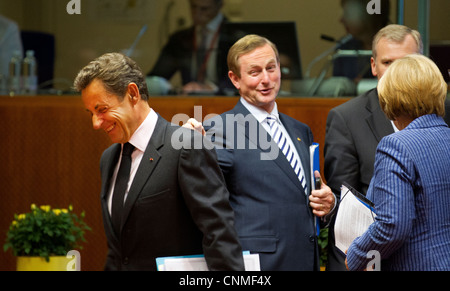 Nicolas Sarkozy und Premierminister Premierminister von Irland Enda Kenny Fiskalpakt Referendum Stockfoto