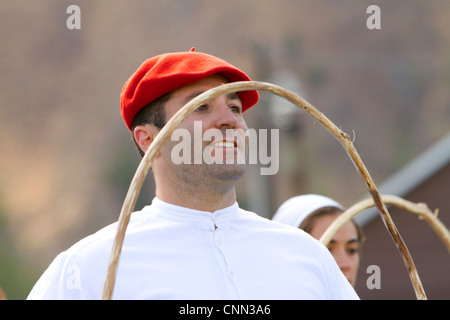 Die Oinkari baskischen Tänzer an der hinteren der Schafe Festival in Hailey, Idaho, USA. Stockfoto