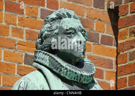 Statue Hans Adolph Brorson 1694-1764 Nahaufnahme Kopf stehend neben historische Domstadt Muttergottes Maria Kathedrale Vor Frue Stockfoto