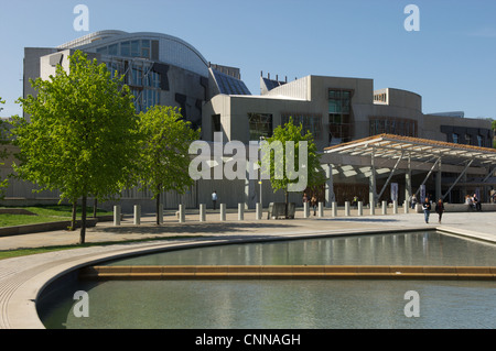 Das schottische Parlamentsgebäude in Edinburgh, Schottland, entworfen von Enric Miralles. Stockfoto