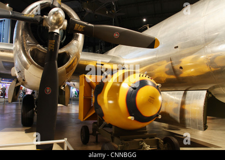 Dicker Mann Atombombe Replica. Die Bombe fiel auf Nagasaki, 9. August 1945 bis Ende des 2. Weltkrieges. Stockfoto