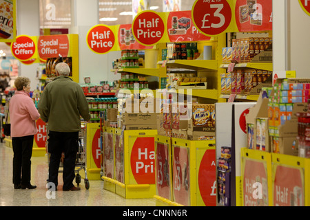 TESCO-SUPERMARKT IN BALDOCK HERTFORDSHIRE. Stockfoto