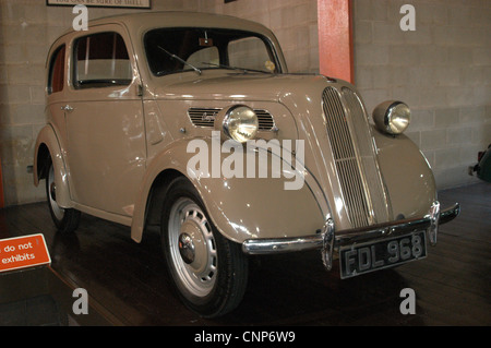 Ford Anglia E494A (1949) produziert durch Ford Motor Co. Ltd., Dagenham, Essex, England. National Motor Museum Beaulieu, UK. Stockfoto