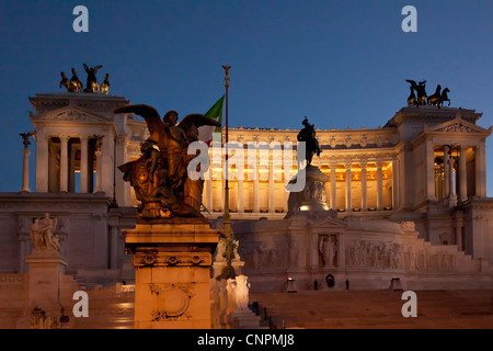 Denkmal für Vittorio Emanuele II, Rom, Dämmerung Stockfoto