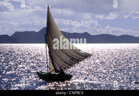 Segelboot auf den Titicacasee, Peru. Stockfoto