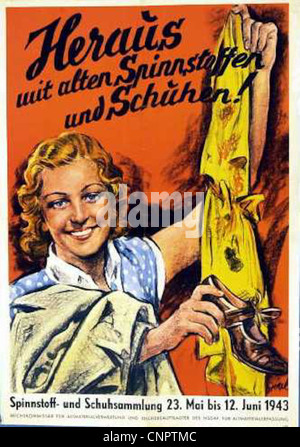 Eine Sammlung von Propagandaplakaten aus dem Zweiten Weltkrieg, die von 1939 bis 1945 reichen. Diese Plakate spielten eine entscheidende Rolle bei der Beeinflussung der öffentlichen Meinung und der Förderung der nationalen Einheit, der Unterstützung der alliierten Militäranstrengungen und der Bekämpfung von Achsenmächten wie Nazi-Deutschland. Die Poster zeigen eine Reihe von Themen, von der Rekrutierung bis hin zu Siegesbotschaften. Stockfoto