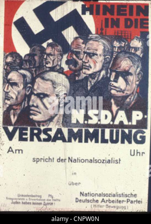 Diese Sammlung von Propagandaplakaten aus dem Zweiten Weltkrieg enthält verschiedene Designs, die sich auf militärische Bereitschaft, nationale Verteidigung und Unterstützung der alliierten Streitkräfte konzentrieren. Sie spiegelt die Kriegsbemühungen in den Jahren 1939 bis 1945 wider. Stockfoto