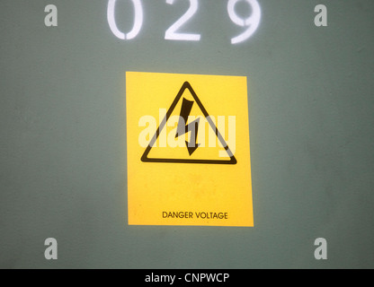 Gefahr Hochspannung Zeichen Stockfoto