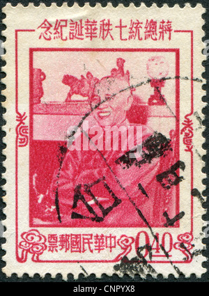 CHINA - CIRCA 1956: Eine Briefmarke gedruckt in China (Taiwan), zeigt Chiang Kai-Shek, ca. 1956 Stockfoto