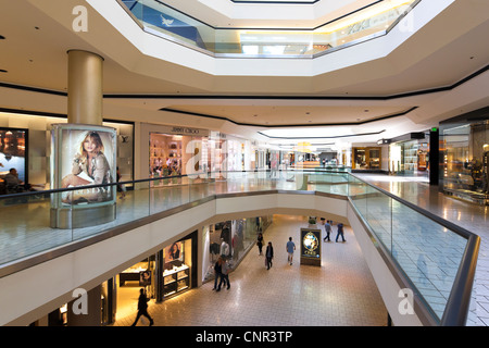 Beverly Hills Center Centre Einkaufszentrum ein Luxus-Mode-Destination zwischen Beverly Hills und Hollywood in Los Angeles CA Stockfoto