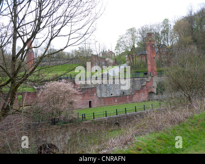 Bleibt der Park-Brücke Eisenhütte, Ashton-under-Lyne, Lancashire, England, Vereinigtes Königreich. Stockfoto