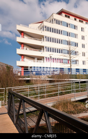 Moderne Wohnungen entlang der Floating Harbour in Bristol, Großbritannien Stockfoto