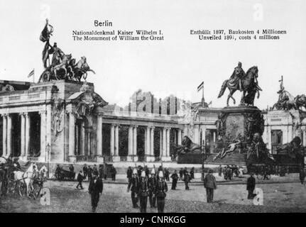 Geographie / Reisen, Deutschland, Berlin, Denkmäler, Kaiser-Wilhelm-Nationaldenkmal, erbaut 1895-1897, von Reinhold Begas, Postkarte, um 1900, Kaiser Wilhelm I., Reiterdenkmal, Reiterstatue, Reiterstatuen, geschäftig, beschäftigt, 19. Jahrhundert, Denkmäler, Denkmal, Postkarte, Postkarten, Postkarten, Postkarten, Postkarten, Mitteldeutschland, Deutschland, Mitteleuropa, Europa, historisch, historisch, Preußen, Menschen, 1900er, zusätzliche-Rechte-Clearences-nicht verfügbar Stockfoto