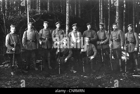 Militär, Bayern, 1. Weltkrieg / 1. Weltkrieg, Gruppenbild 2. Geschwader / 1. Schweres Kavallerieregiment, Postkarte, postgestempelt am 21.5.1916, Additional-Rights-Clearences-not available Stockfoto