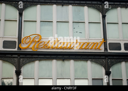 Retro-Skript Art Deco-Restaurant Zeichen aus den 1930er Jahren Stockfoto