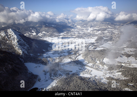 Winterlandschaft und Rodelbahn am Königssee, Deutschland, Bayern, Oberbayern, Oberbayern, Berchtesgaden Stockfoto