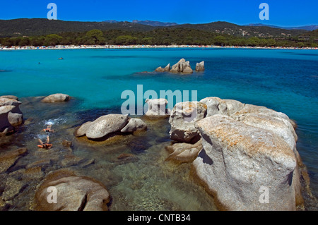 Bucht von Santa Giulia in der Nähe von Porto Vecchio, Frankreich, Corse-du-Sud, Chiappa-Halbinsel Stockfoto