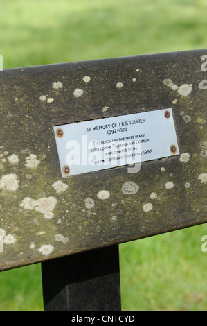 JRR Tolkien. Gedenktafel am Denkmal-Bank in Oxford University Parks Stockfoto