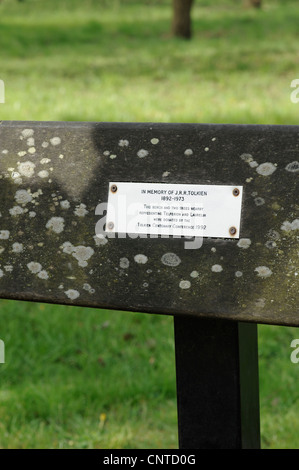 JRR Tolkien. Gedenktafel am Denkmal-Bank in Oxford University Parks Stockfoto