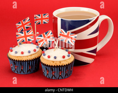 BRITISCHEN TEE UND MUFFINS Stockfoto