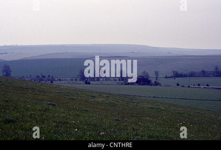 West Kennet Long Barrow - Fernblick Stockfoto