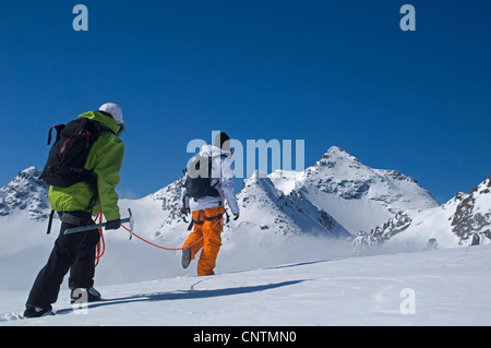 Alpinismus in die Snow capped Berge des Nationalparks Vanoise, Frankreich, Savoyen Stockfoto