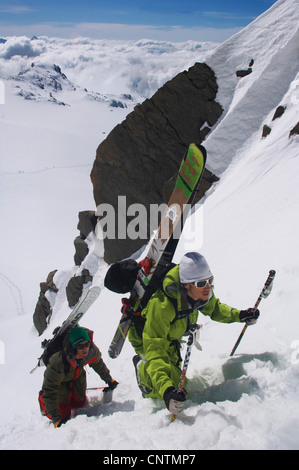 zwei ski-Alpinisten, Klettern in den Bergen des Nationalpark Vanoise, Frankreich, Alpen Stockfoto