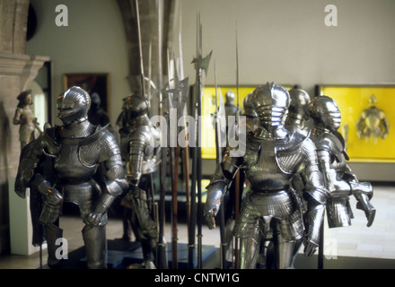 Rüstung der mittelalterlichen Ritter auf Anzeige im Museum, München, Europa Stockfoto