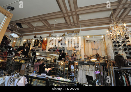 Jahrzehnten Mode im Bereich Haight Ashbury in San Francisco Stockfoto