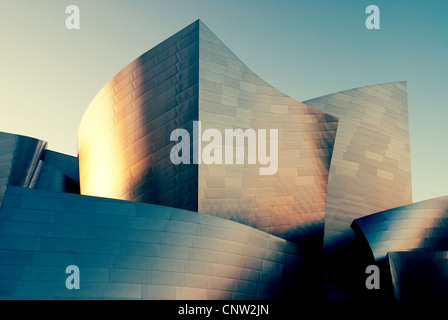 Die Walt Disney Concert Hall in 111 South Grand Avenue in der Innenstadt von Los Angeles, Kalifornien. Stockfoto