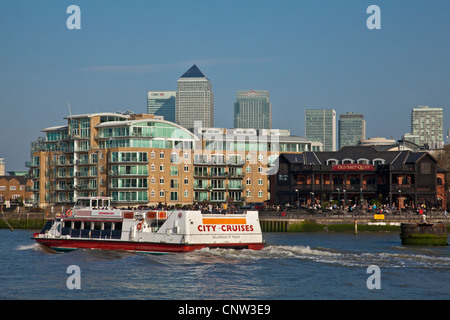 City Cruise Boot, Themse, London, England Stockfoto