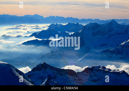 Blick auf Mont Blanc (4810 m, höchster Berg Europas) vom Klein Matterhorn, Schweiz Stockfoto