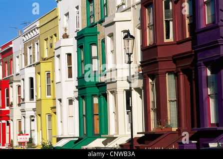 England, London, Notting Hill, bunten Häusern in Lancaster Road Stockfoto