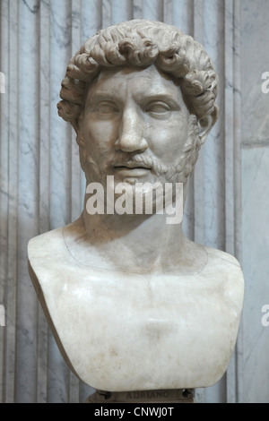 Kaiser Hadrian. Römische Büste in Sala Rotonda im Museo Pio-Clementino, den Vatikanischen Museen, Rom, Italien. Stockfoto