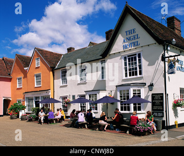 England, Constable Country, Suffolk, Lavenham, Diners außen Angel Hotel Stockfoto