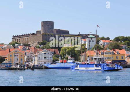 Passagier-Fähre auf dem Weg zum Hinzufügen von Marstrand, Schweden Stockfoto