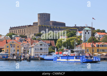 Passagier-Fähre auf dem Weg zum Hinzufügen von Marstrand, Schweden Stockfoto