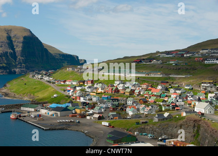 Blick auf Eidi, Stremoy Insel auf der linken Seite, Dänemark, Färöer Inseln, Esturoy Stockfoto