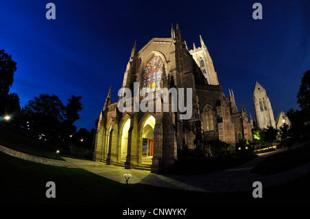 Nacht Bild von Bryn Athyn Kathedrale mit Beleuchtung, der historische Bezirk, Pennsylvania, USA Stockfoto