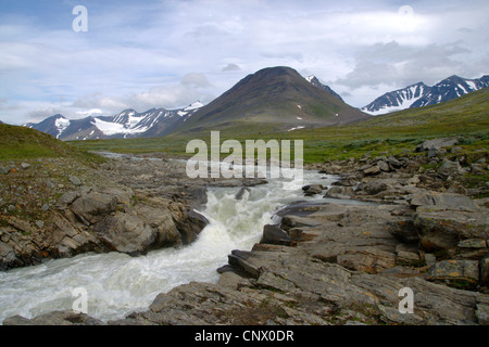 fließendes Wasser im Berg Landschaft, Schweden, Lappland, Sarek Nationalpark Stockfoto