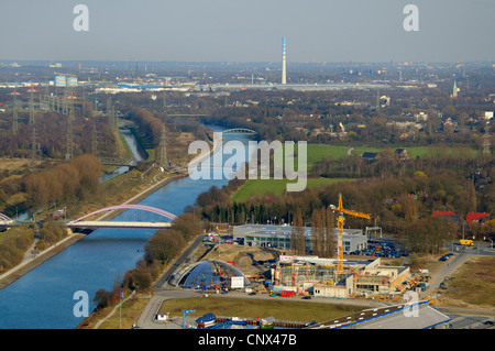 Blick vom Gasometer von Rhein-Herne Chanel und Emscher Fluss, Oberhausen, Ruhrgebiet, Nordrhein-Westfalen, Deutschland Stockfoto