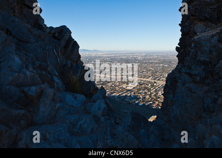 Phoenix, Arizona gesehen von der Spitze der Piestewa Peak. Stockfoto