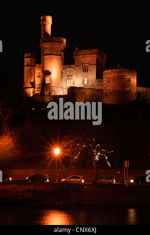 Stadt Inverness Castle aus dem Westen, über den Fluss Ness. Stockfoto