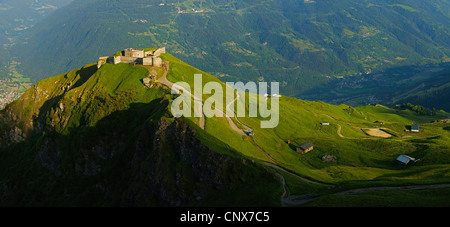 Schloss De La Platte über Bourg Saint Maurice, Frankreich, Savoie Stockfoto