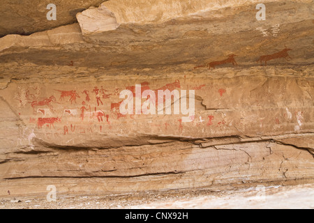 prähistorische Felszeichnungen im Awis Tal im Acacus Berge, Libyen, Sahara Stockfoto