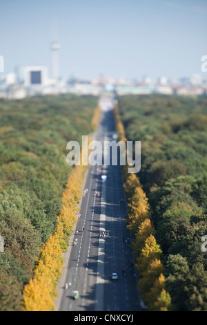 Berliner Stadtbild von den Tiergarten und die Stadt im Hintergrund, Tilt-Shift
