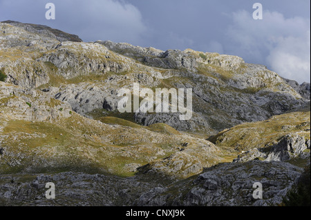 raue Berglandschaft im Prokletije Gebirge Montenegro, Prokletije Stockfoto